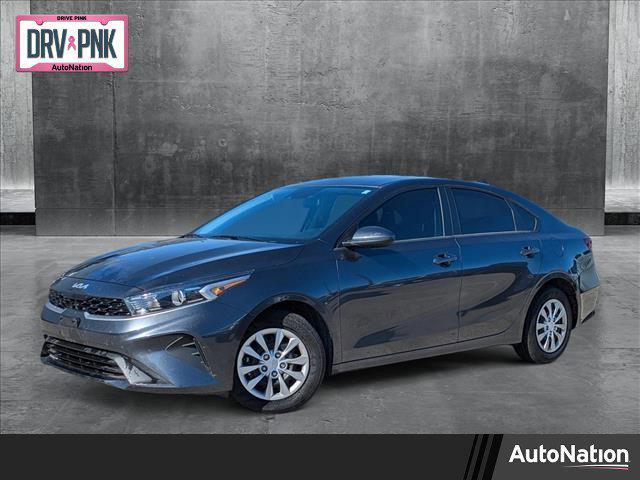 2023 kia forte lx