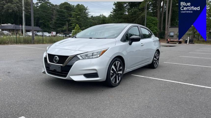 2022 nissan versa sr