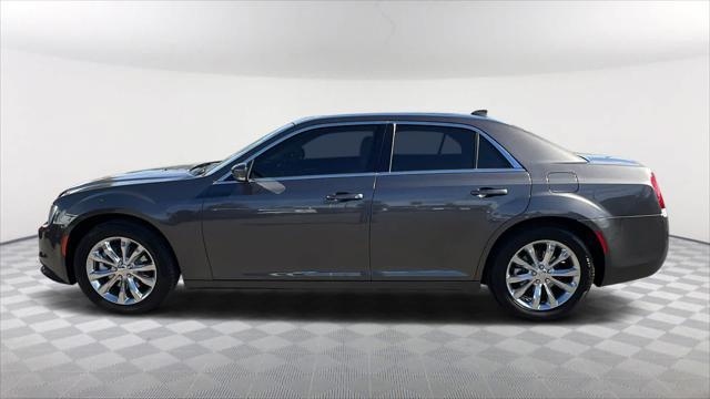 2021 chrysler 300 touring