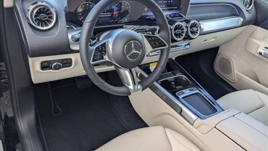 2025 Mercedes-Benz GLB
