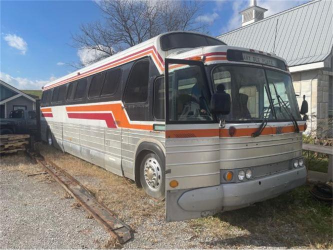 1970 gmc recreational vehicle in cadillac, michigan