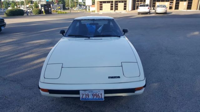 white mazda rx-7