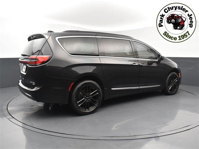 2022 chrysler pacifica limited