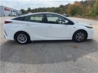 2021 Toyota Prius xle