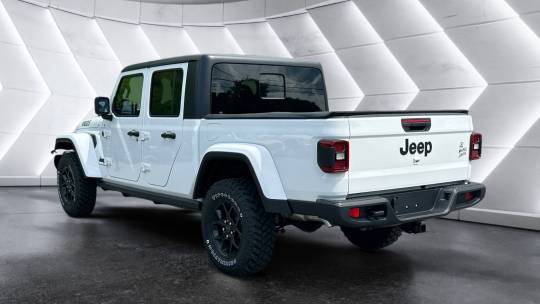 2024 Jeep Gladiator