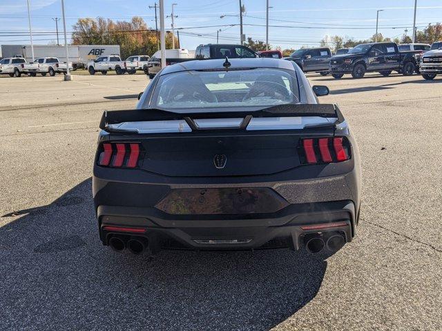 2024 ford mustang dark horse