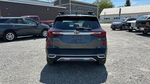 2021 kia seltos ex in saint albans, vermont