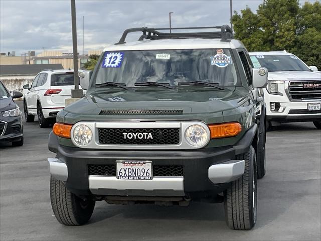 2012 toyota fj cruiser base