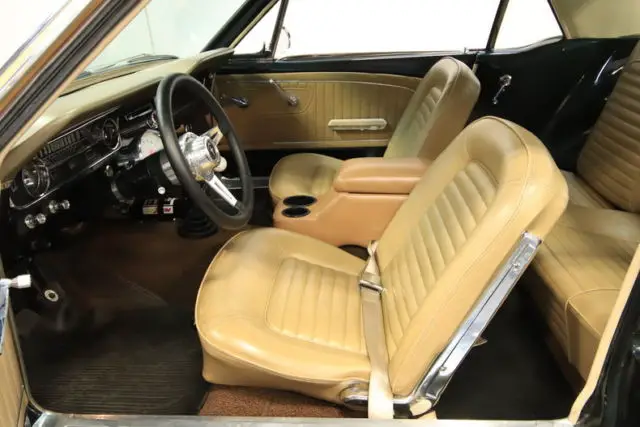 5.0l v8, t-5 manual, 4 whl discs, ac, total resto, show quality, look at floors