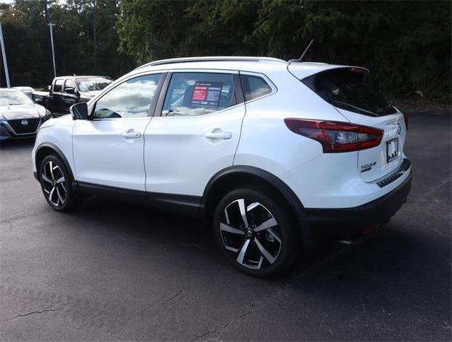 2022 nissan rogue sport sl