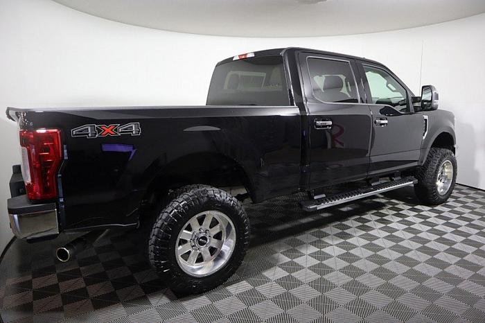 used 2019 ford f250 crew cab xlt zanesville, oh 43701 for sale in sonora, ohio