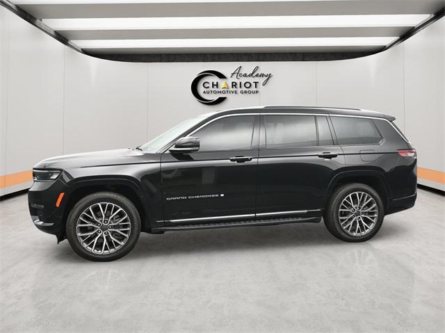 2023 jeep grand cherokee l summit