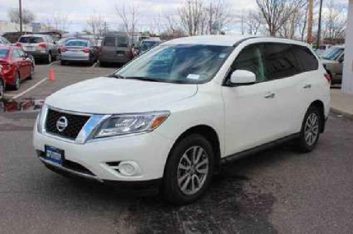 2015 nissan pathfinder sl in hempstead, ny