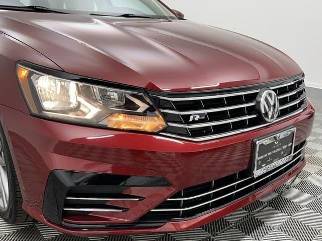 2018 volkswagen passat in des plaines, illinois