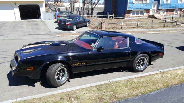 1977 pontiac trans am w72 400 4-spd with 11k original miles, orig paint survivor