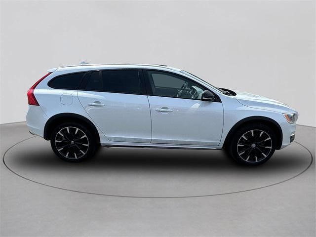 2016 volvo v60 cross country t5 platinum