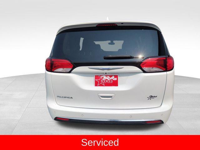 2018 chrysler pacifica touring-l