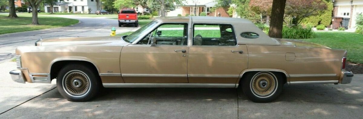 1979 lincoln continental town car (rare gold & tan) with 460 cu. in. v8
