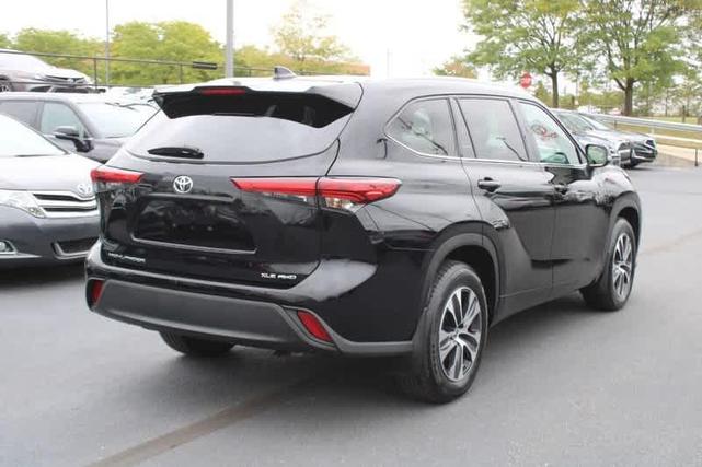 2022 toyota highlander xle