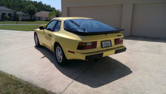 porsche 1987 summer yellow coupe,original, maintained by pca 30+ year member