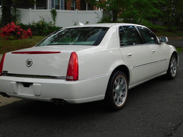 2009 cadillac dts 1sa