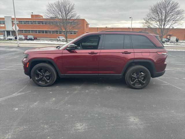 2023 jeep grand cherokee altitude