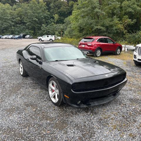 2009 dodge challenger srt8