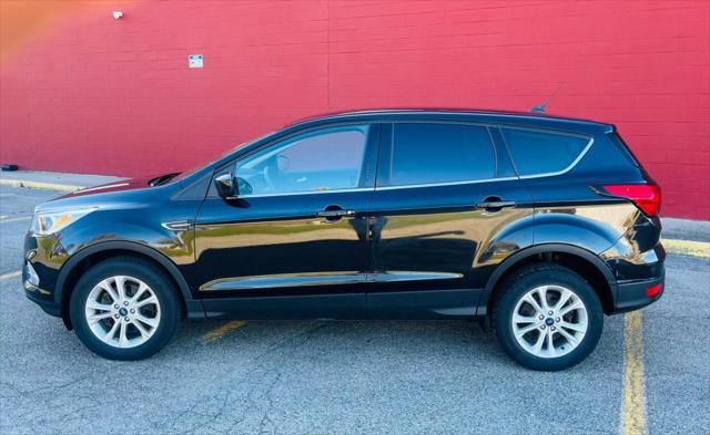 2019 ford escape se