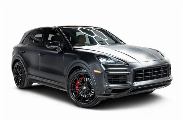 2022 porsche cayenne gts