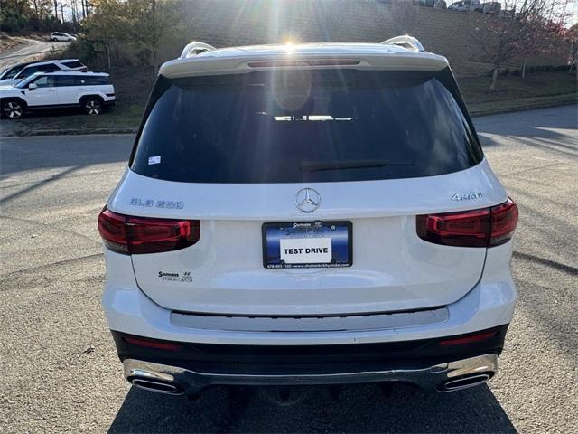 2021 mercedes-benz glb 250 base 4matic