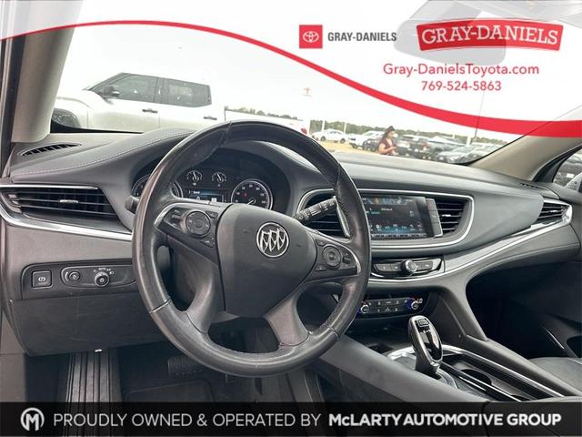 2019 buick enclave essence