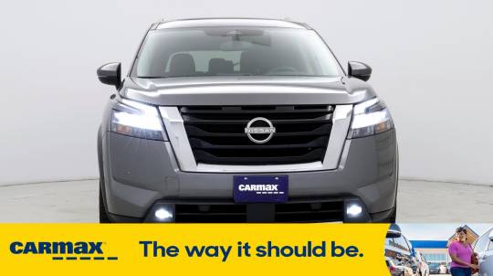 2022 Nissan Pathfinder