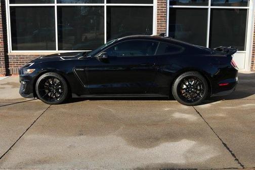 2020 ford shelby gt350 in saint louis, missouri