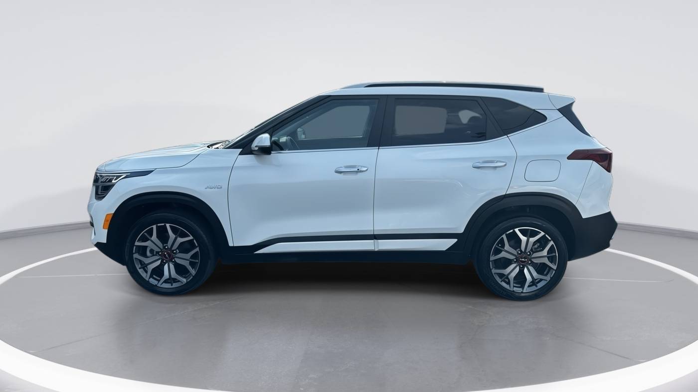 2023 kia seltos sx