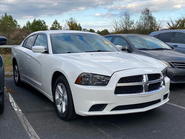 2014 dodge charger se