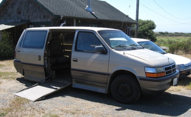 1991 dodge wheelchair accessible van with auto braun fold out conversion