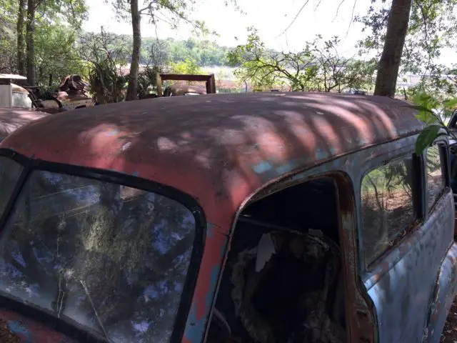 1952 chevy suburban - restorable - solid rockers, jambs & drip rails- 2 engines