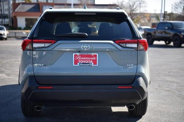 2022 toyota rav4 xle
