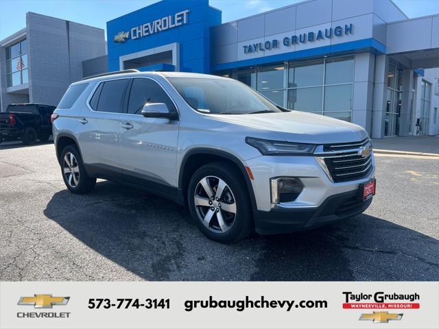 2022 chevrolet traverse lt leather