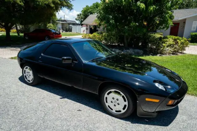 1984 s 2dr hatchback used 4.7l v8 16v manual rwd
