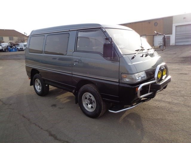1991 mitsubishi delica minivan awd 4x4 syncro 2.5l turbo diesel !!!