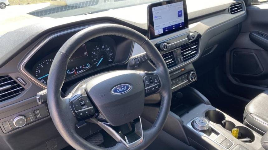 2021 ford escape sel