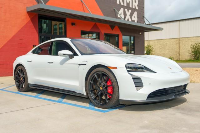 2022 porsche taycan gts