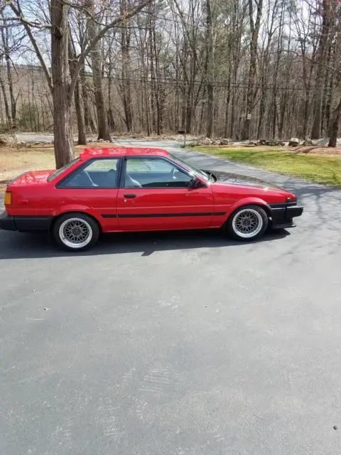 1985 toyota corolla ae86 trueno