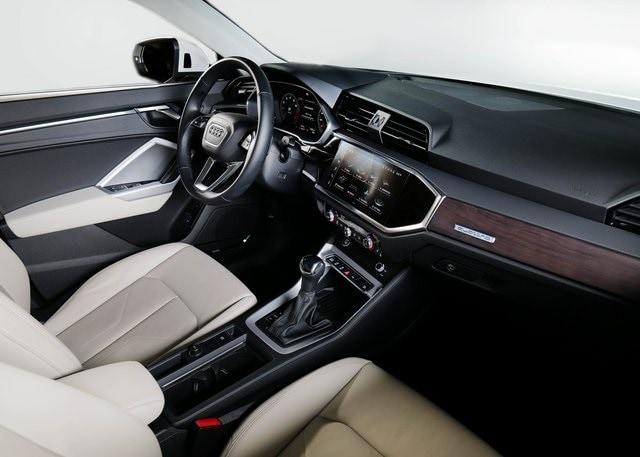 2024 audi q3 45 s line premium