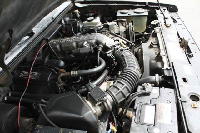 1990 ford bronco ii xl sport utility 2-door 2.9l (please read post)