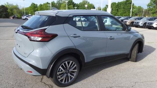 new 2024 nissan kicks sv