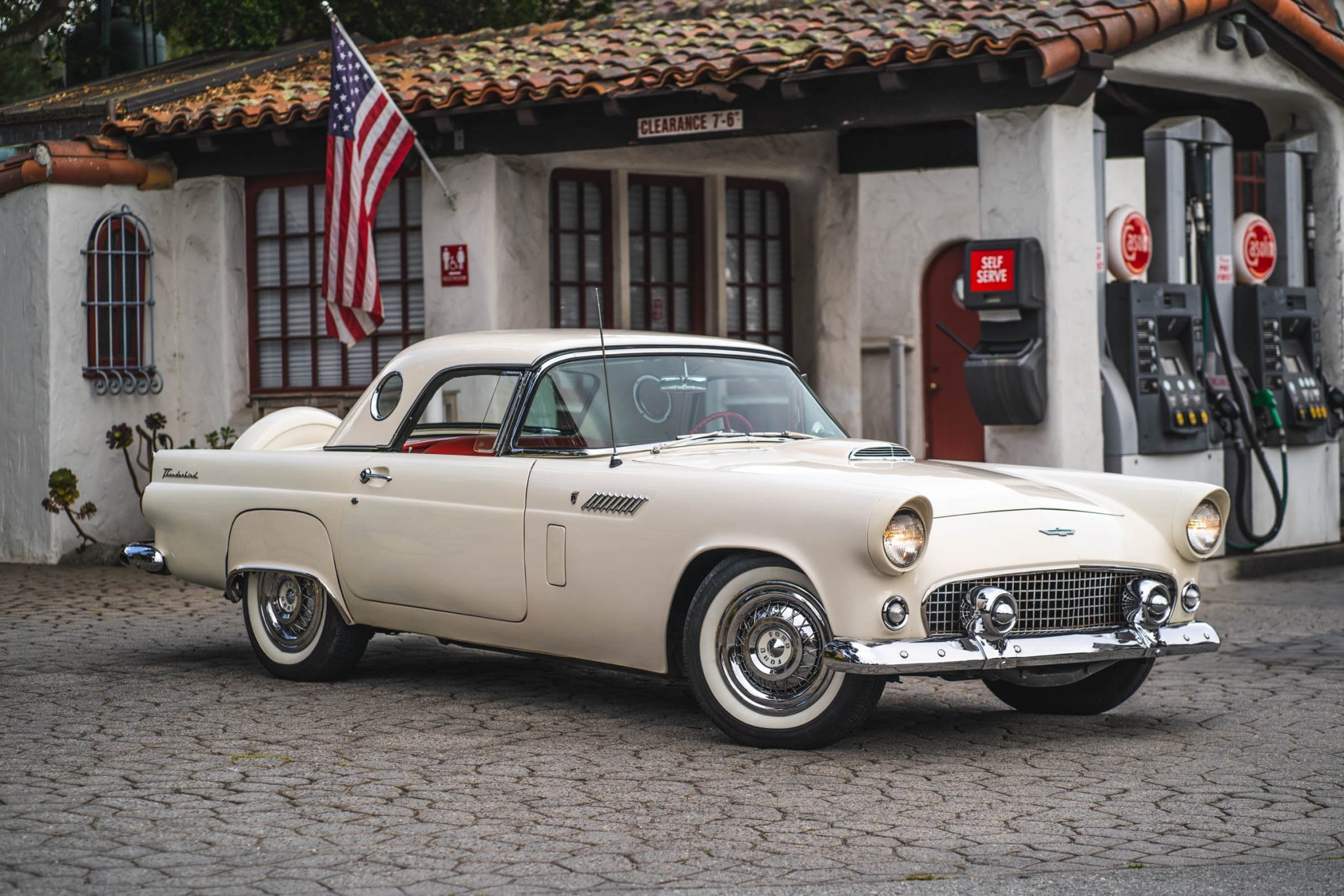 1956 ford thunderbird