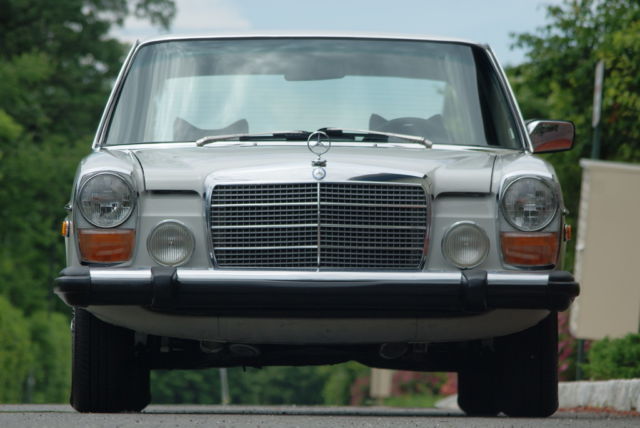 1976 mercedes benz 240d pastel grey black mb tex exceptionally clean w115