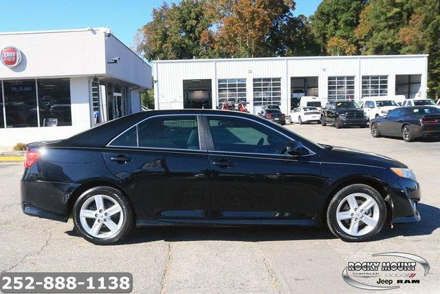 2012 toyota camry se